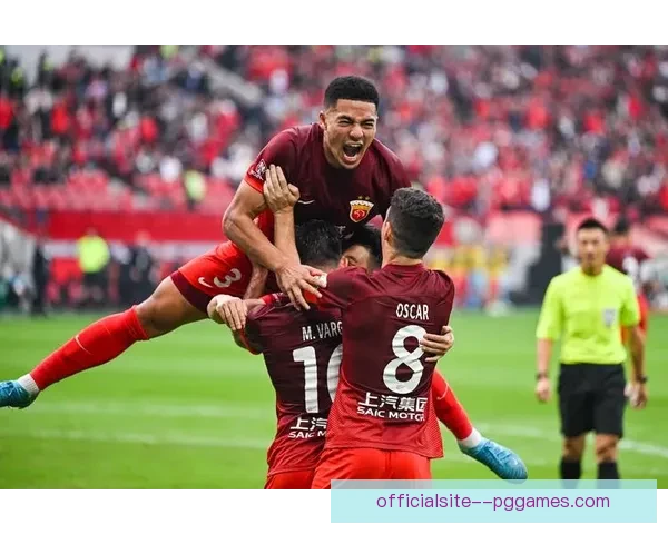 上海海港成功卫冕中超冠军再创辉煌 强势表现续写足球传奇